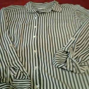 Jjill  button  down tab sleeve  top